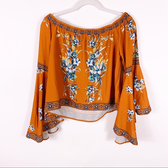 •SOLD• Flying Tomato Off-Shoulder Bell Sleeve Top - Picture 6 of 7